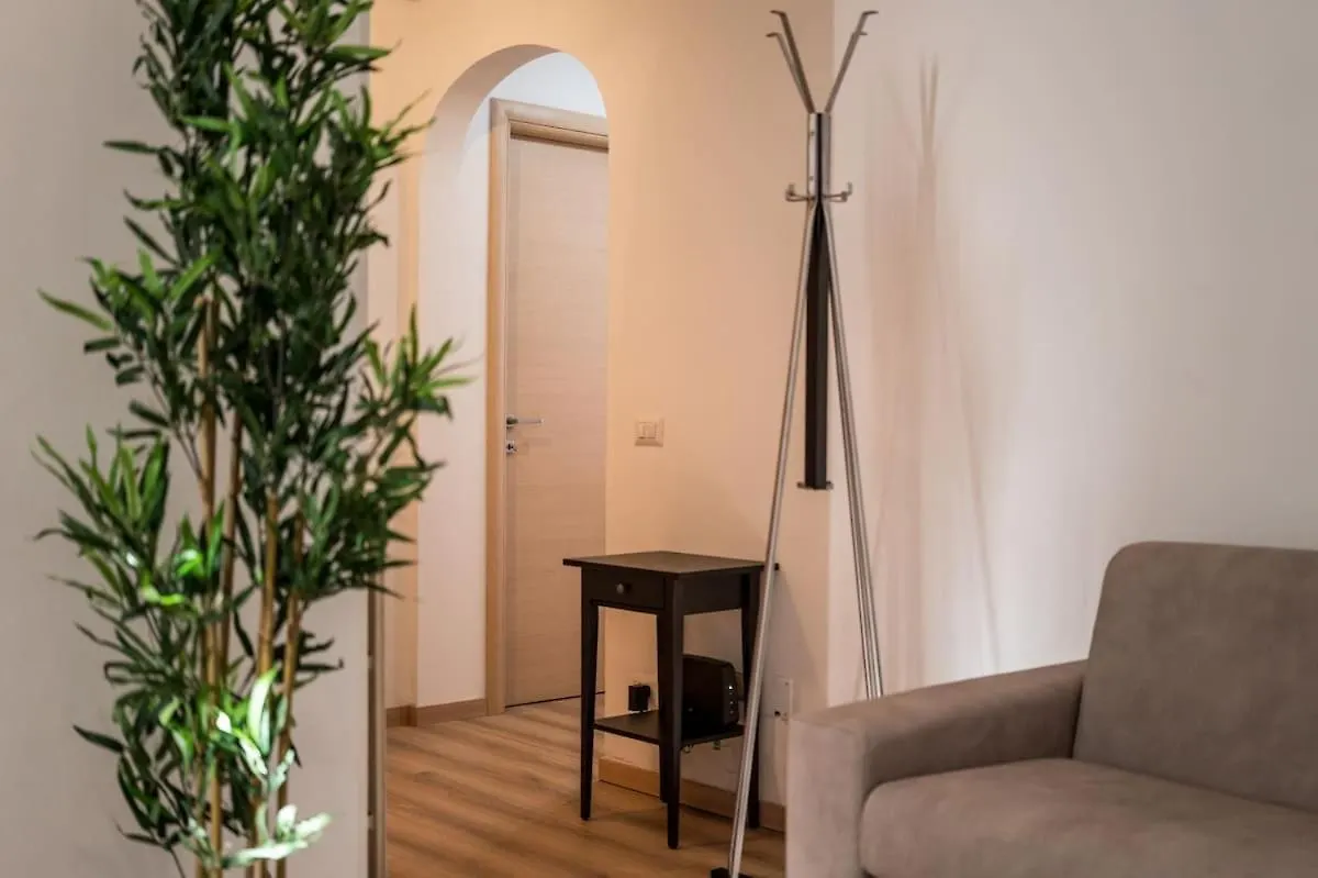 Shortmi Buenos Aires Apartment Milan Italy