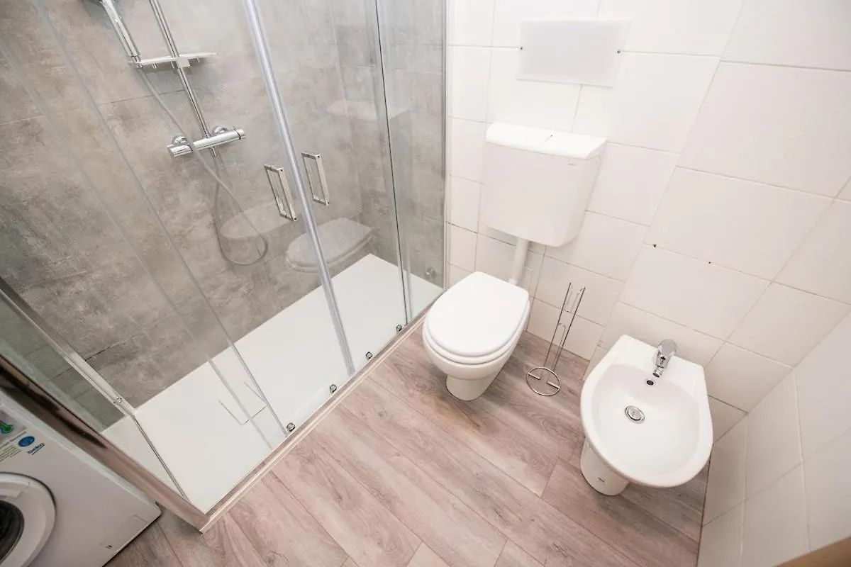 Shortmi Buenos Aires Apartment Milan 0*,  Italy