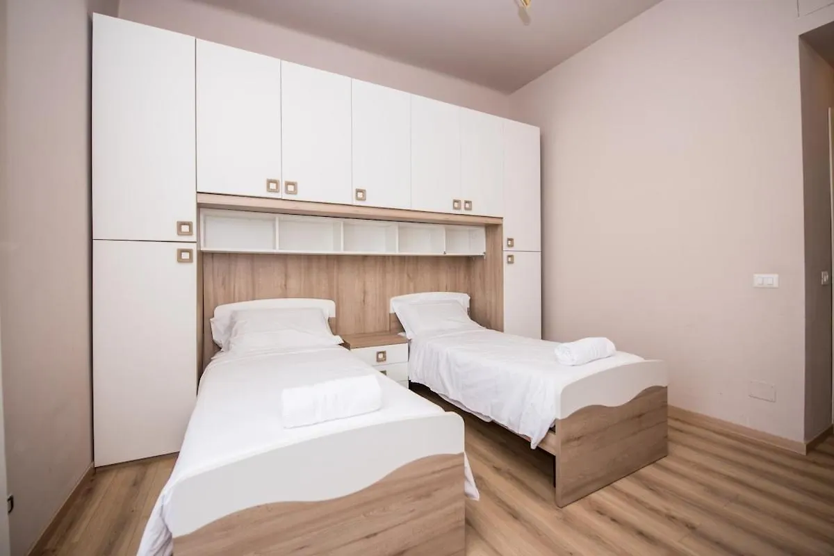 Shortmi Buenos Aires Apartment Milan